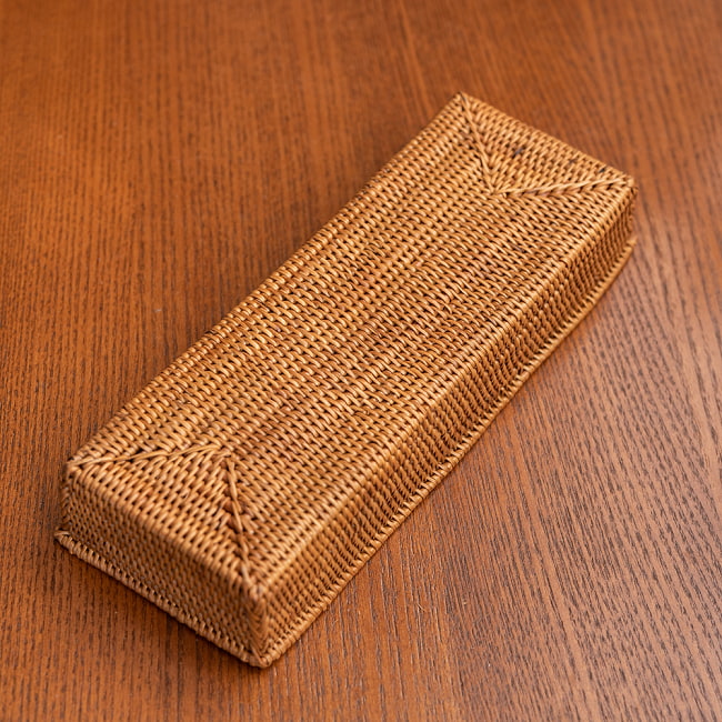 トゥガナン村のアタバスケットトレー カトラリーケース【約23cm×約9cm】 6 - 裏面の写真です