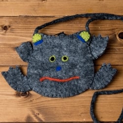 手作りフェルト　ネパールのゆるいアニマルポシェット(ミニ) - カエル - サブ2