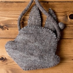 手作りフェルト　ネパールのゆるいアニマルポシェット(ミニ) - うさぎ - サブ4