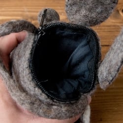 手作りフェルト　ネパールのゆるいアニマルポシェット(ミニ) - うさぎ - サブ5