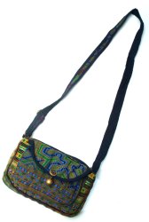 モン族のシックなショルダーポーチ 【鈴付き】の商品写真