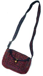 モン族のシックなショルダーポーチ 【鈴付き】の商品写真