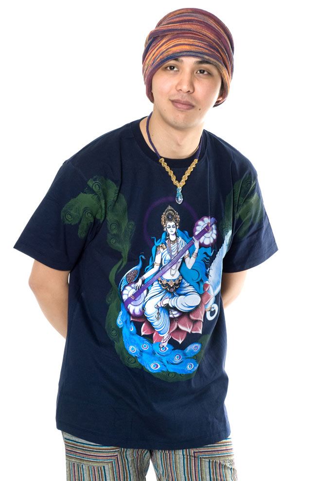 音楽と芸術の神様 サラスヴァティー Tシャツ 11 - Lサイズの着用例