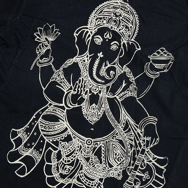 インドの神様!ガネーシャ Tシャツ 2 - 拡大写真です
