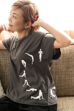 ドルマンスリーブだから着やすい　太陽礼拝Tシャツ  - サブ3
