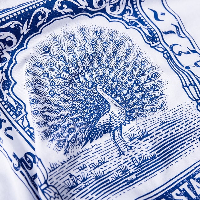 インドの伝統と芸術が息づく、幸運を運ぶ孔雀デザイン　アンティーク調　Tシャツ 5.6oz生地 綿 コットン100% 6 - とても良い風合いです