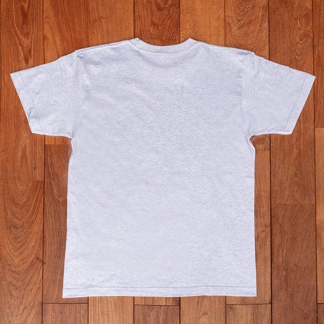 Cat Bicycle Day 夢心地の猫が自転車でゆく 猫柄 半袖Tシャツ|自転車に乗るネコ サイケデリック アート カウンターカルチャー ユニセックス 5.6oz 綿100% 4 - 裏面です