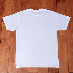 イドゥリ・プーナイ イドゥリ猫 半袖Tシャツ - ホワイト 5.6ozコットン　南インド料理と猫好きの方へ　タミル文字　バナナリーフ IDLI CAT - サブ3