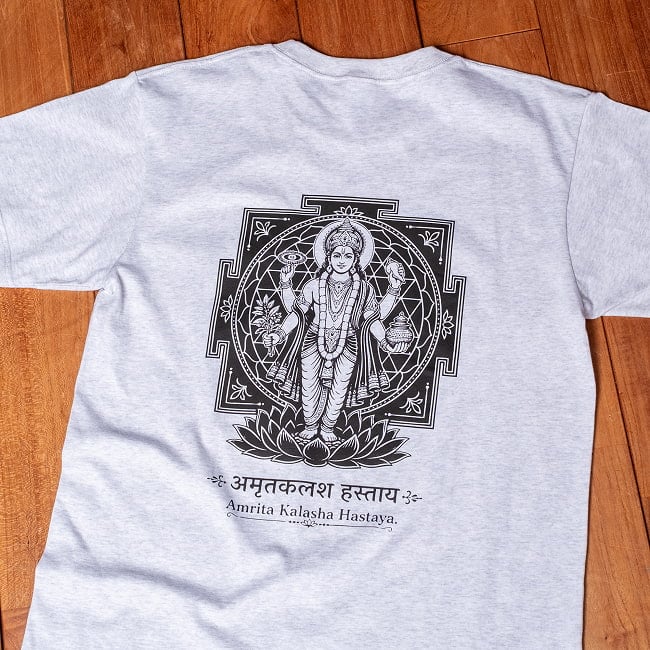 Dhanvantari 医薬の神様 ダンヴァンタリ神 背面 バックプリント 半袖Tシャツ 5.6ozコットンの選択用写真