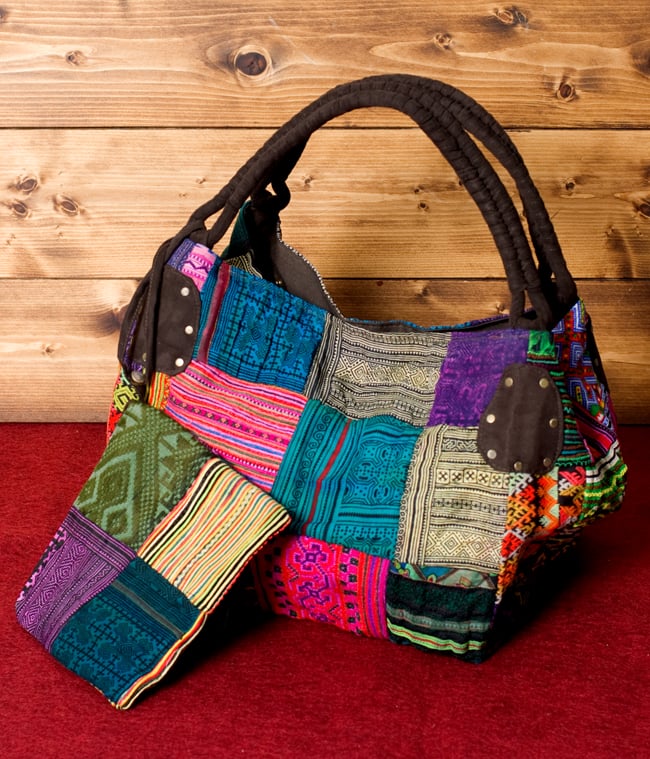 モン族刺繍のトートバッグ 1