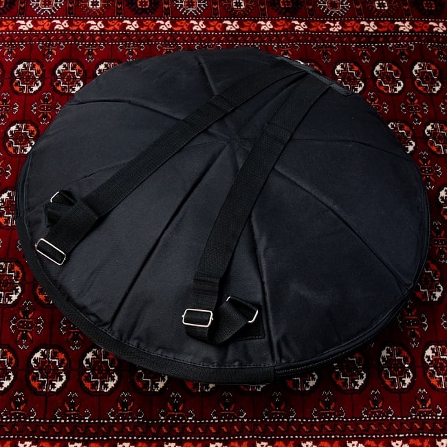 ハンドパン Gurdu D【58cm - 8notes】 -ソフトケース付属 9 - ソフトケースが付属します。背負って移動が可能です。