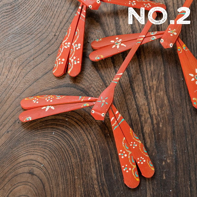 【12cm】ベトナムの竹製トンボ【ヤジロベエ】  9 - No.2：オレンジ系