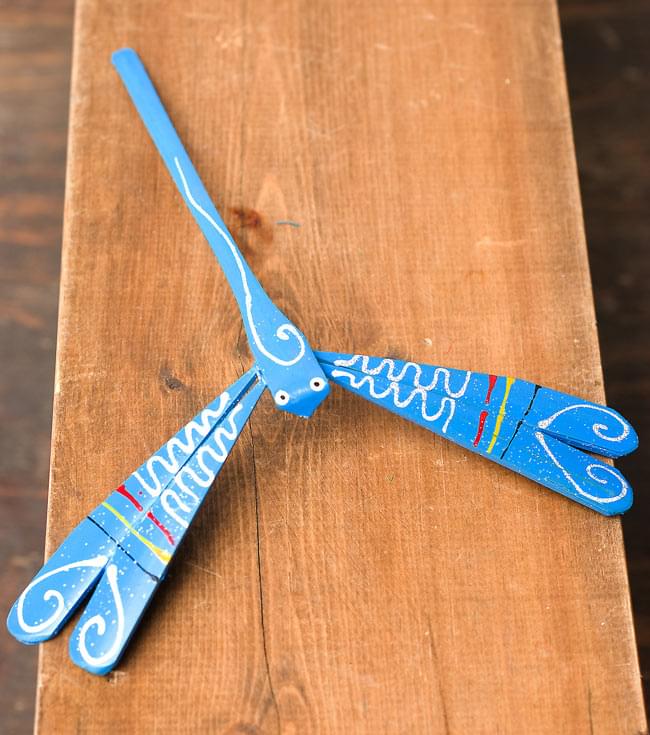 【15cm】ベトナムの竹製トンボ【ヤジロベエ】 -水色の写真