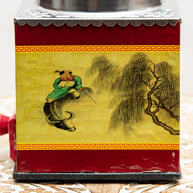 ベトナムのペッパー・コーヒーミル - 大 16 - 柳と水牛と児の図像です。