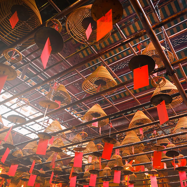 アジアの渦巻きお香 - 25cm 3本入 13 - 香港のお寺ではこの様に使われています
